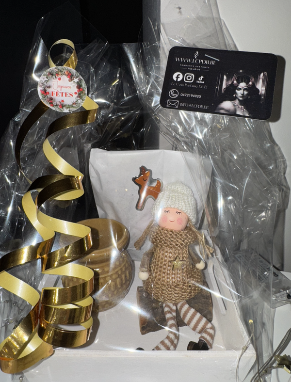 Montage Fillette au Pull Doré