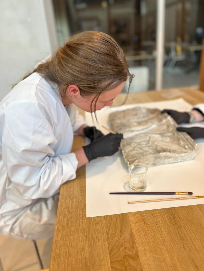 Restauratie van gipsen afgietsel
