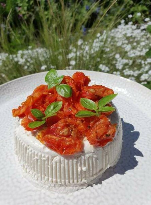 Almond Cream Cheeze.