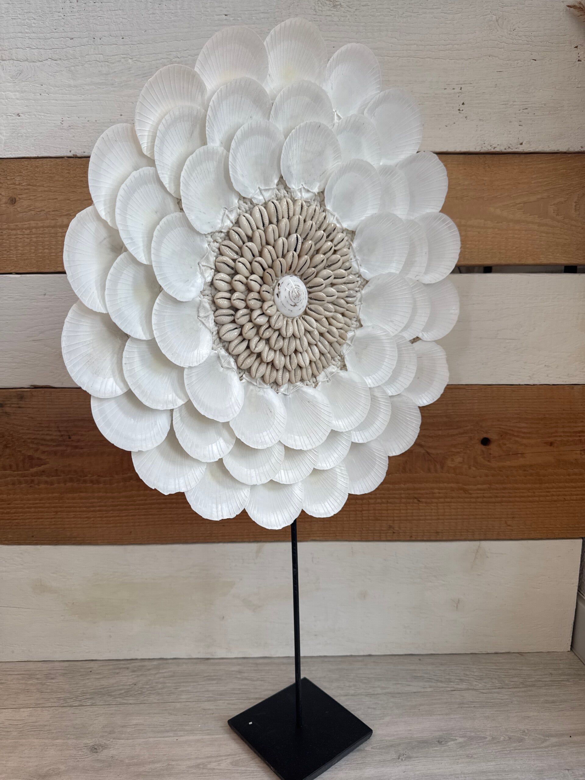 Floresa Muschelblüte – Handgefertigte Dekoration aus Bali