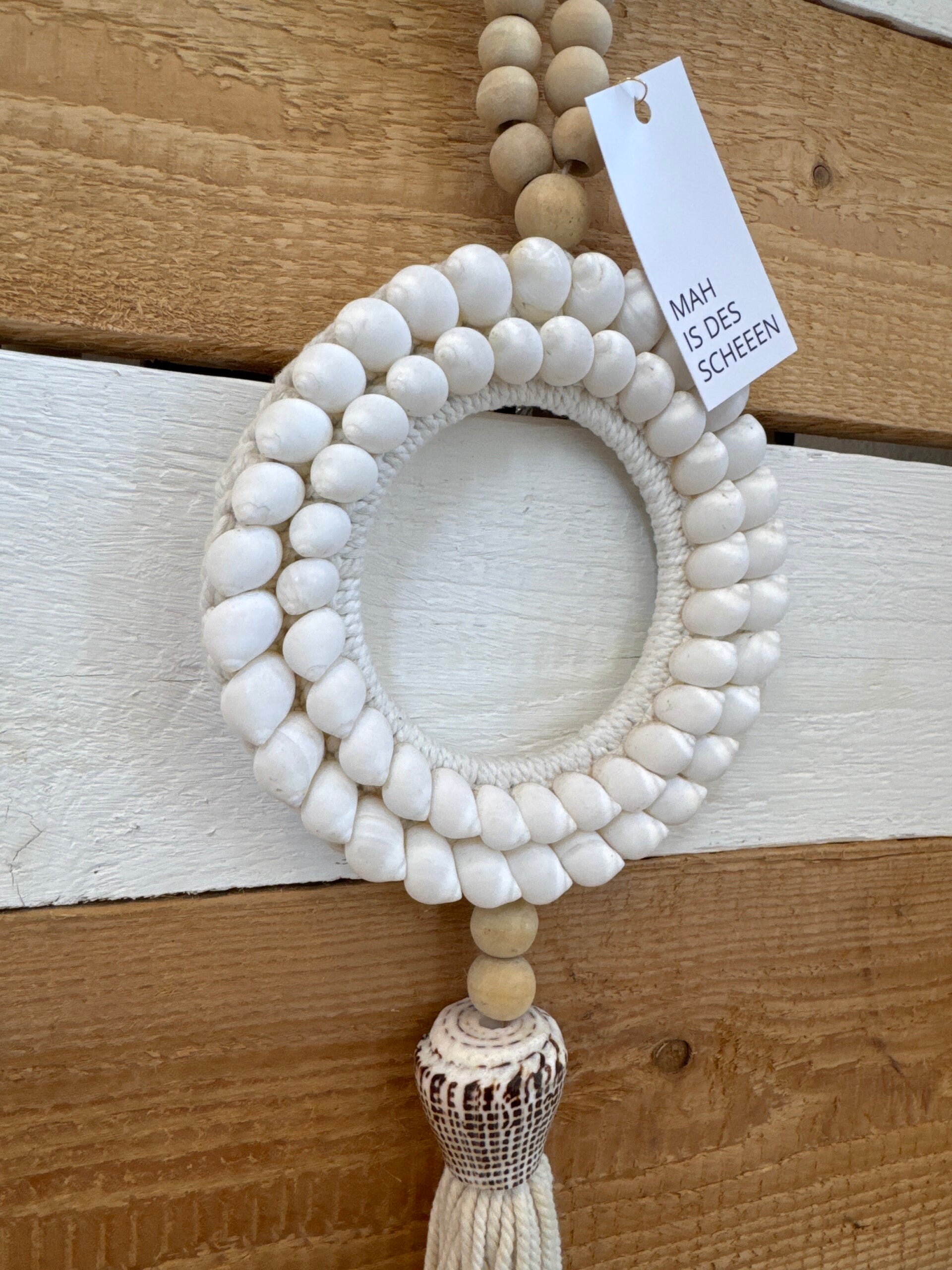 Citra – Dekorativer Muschelring aus Bali