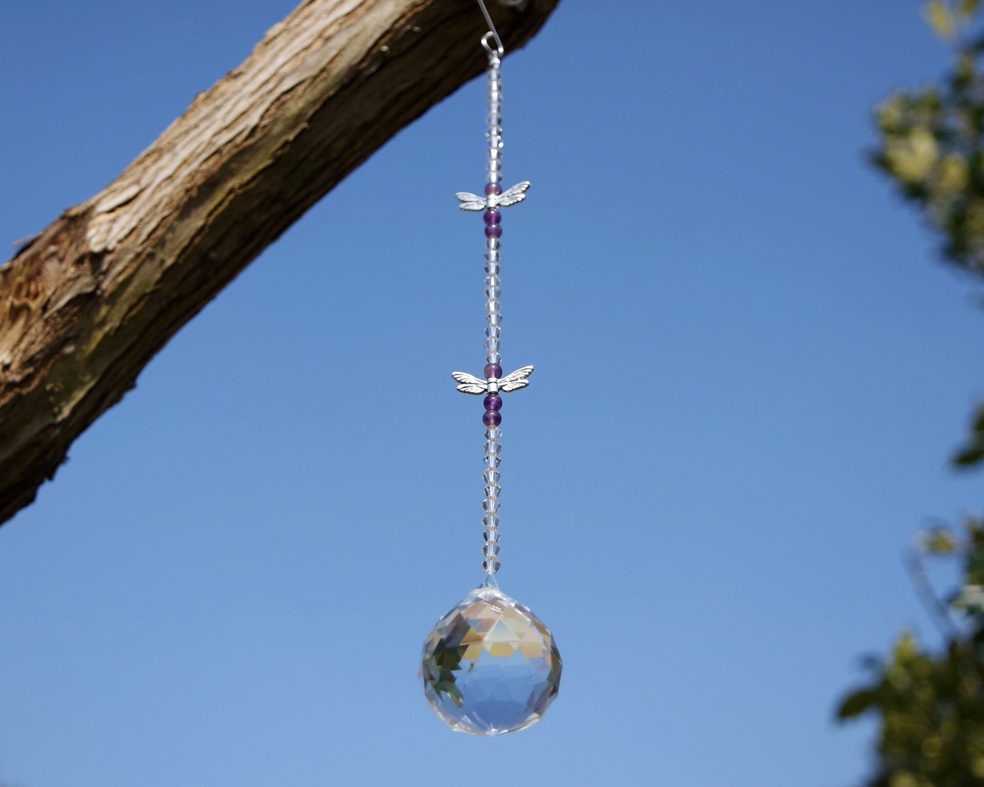 Mix van edelstenen in handgemaakte zonnevanger