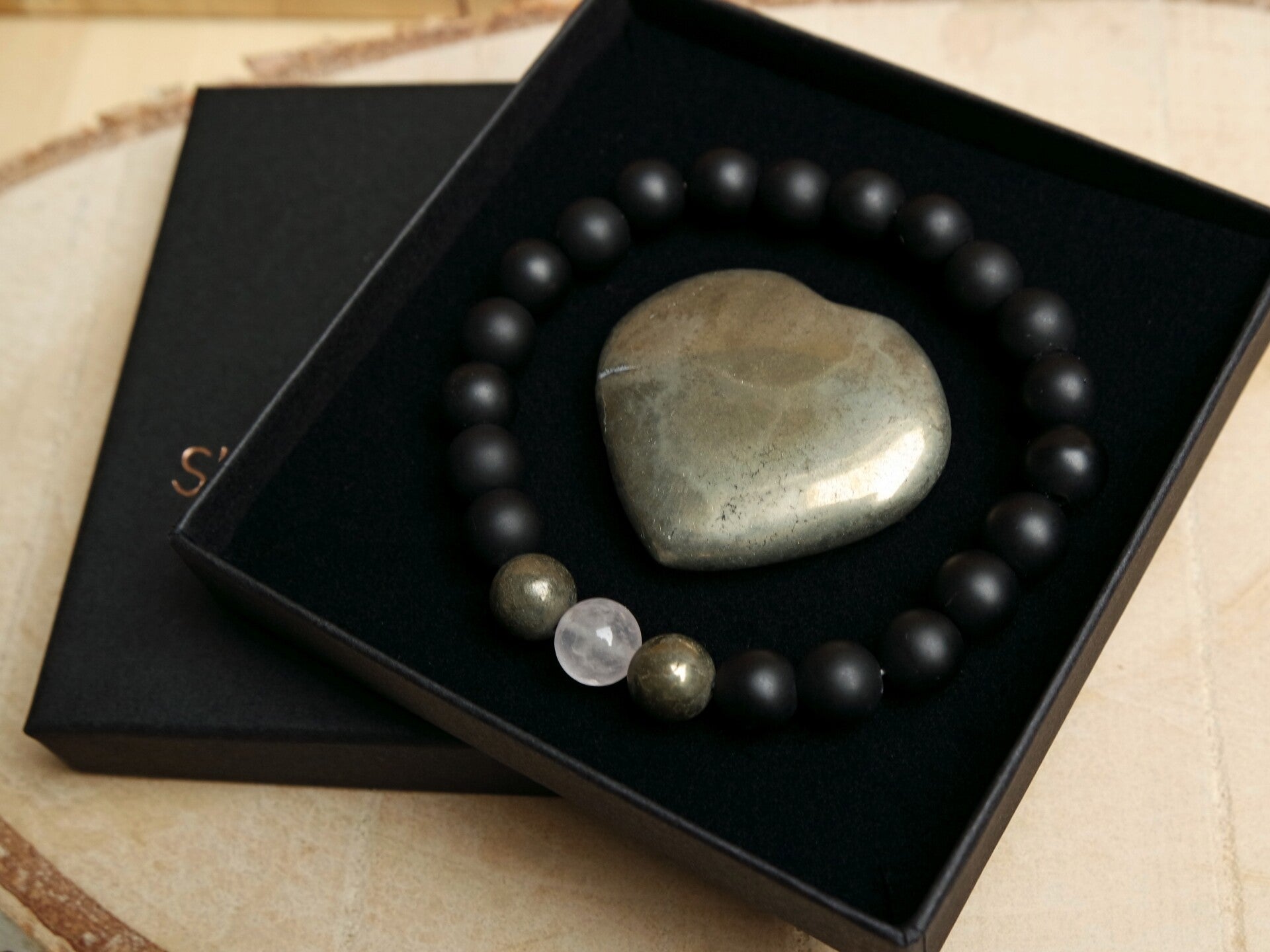 Edelsteen-set Powerful Love met hart van pyriet - zwart