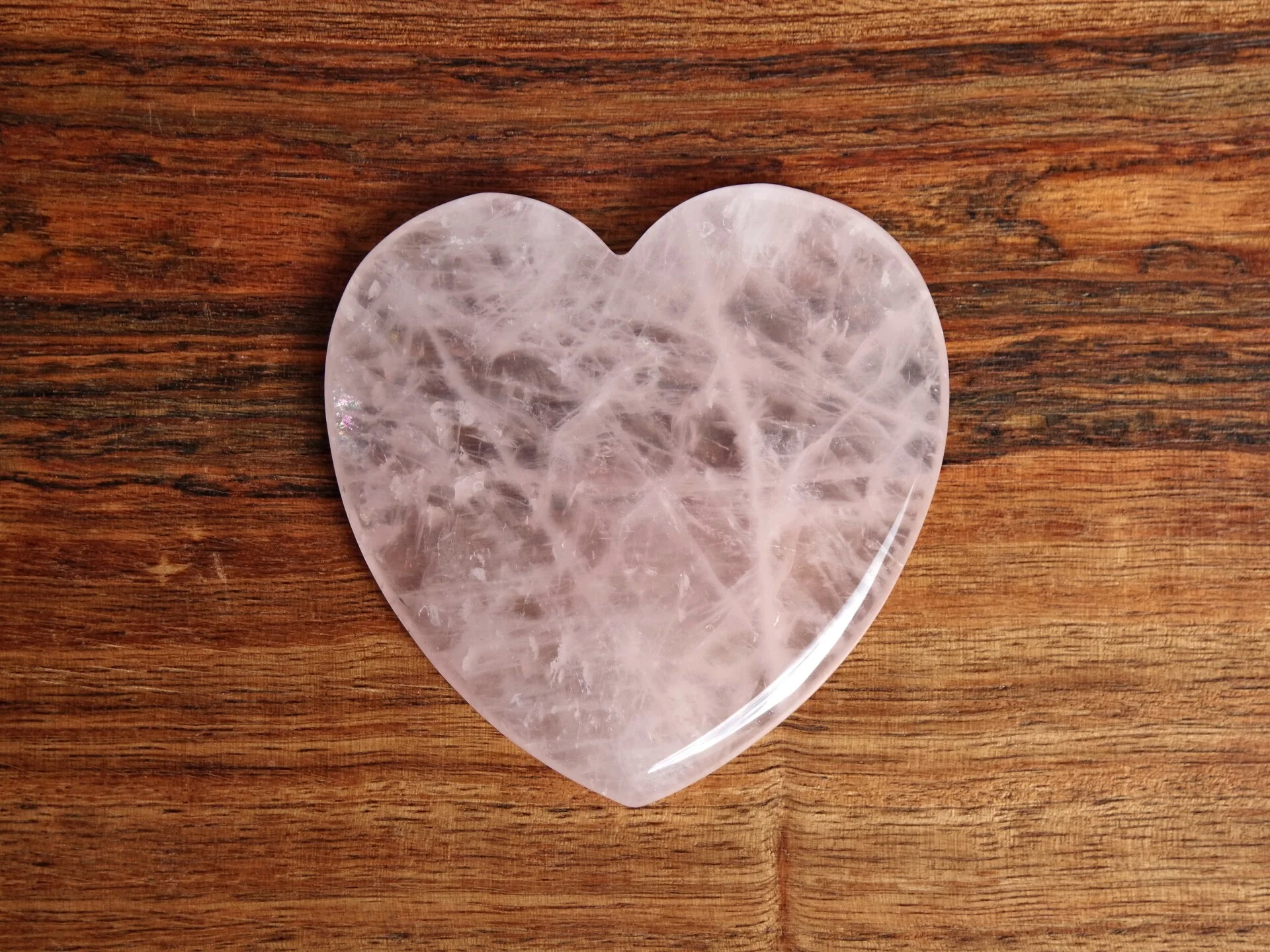 Rozenkwarts steen voor troost en liefde bij verdriet