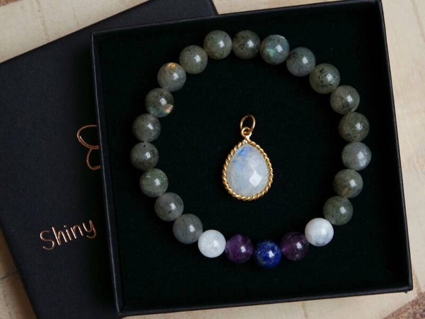 Edelsteen-set Dream Baby Dream met hanger van regenboog-maansteen