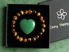 Tijgeroog armband gedragen voor moed en bescherming