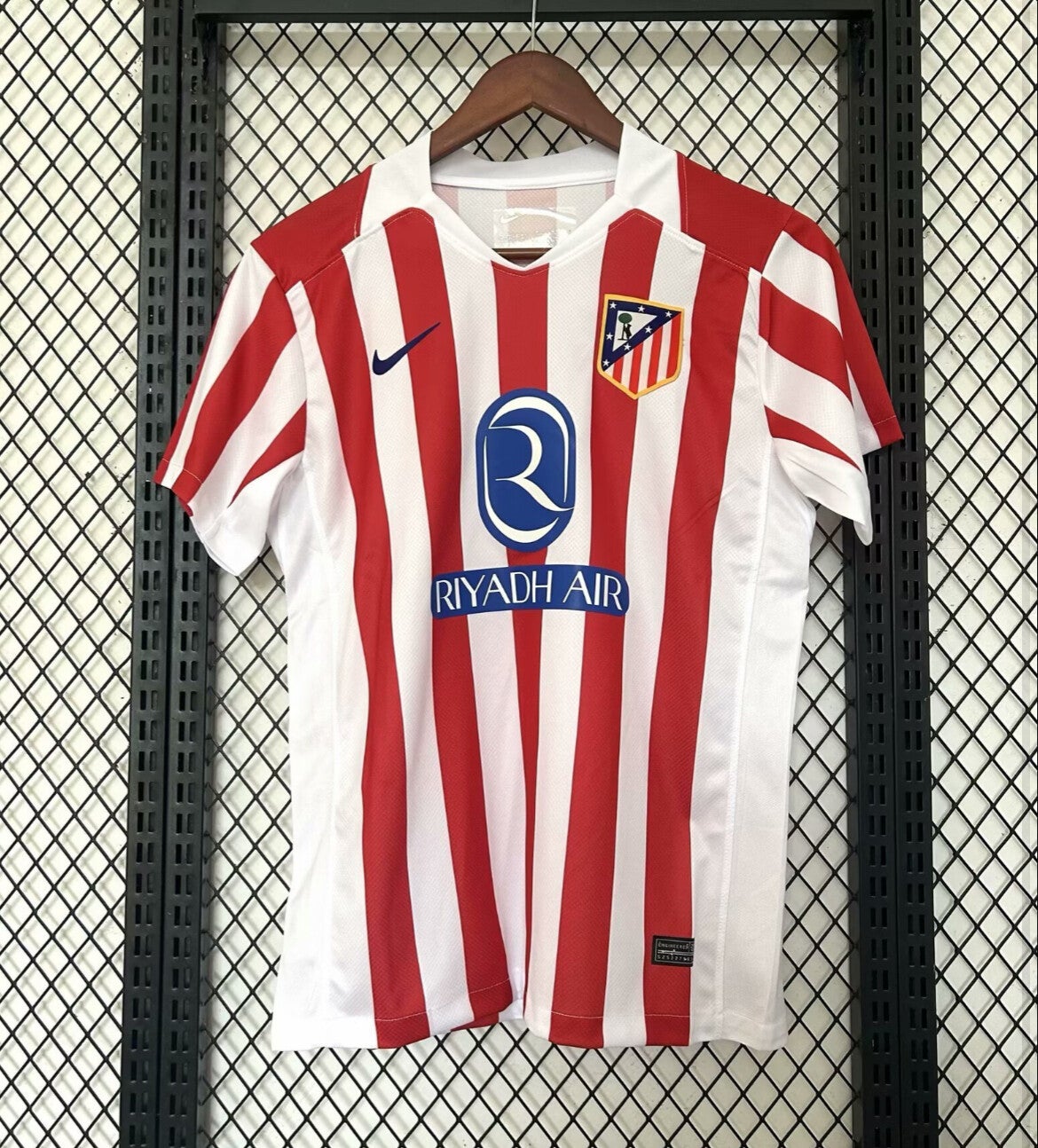 Club Atlético de Madrid.  Temporada 2025-2026/ Primera Camiseta