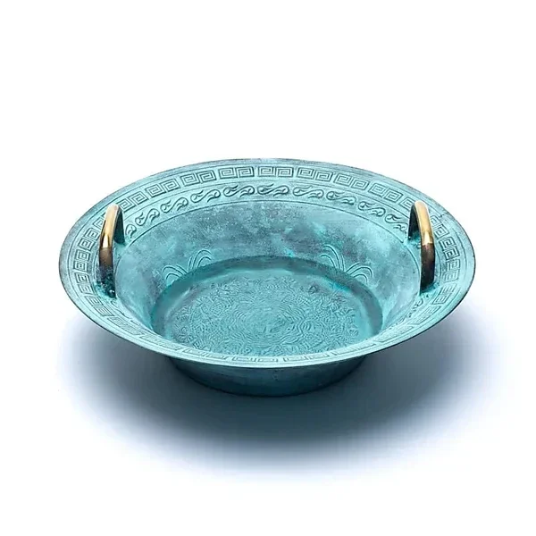 Speiing Bowl „Die speiende Schale“