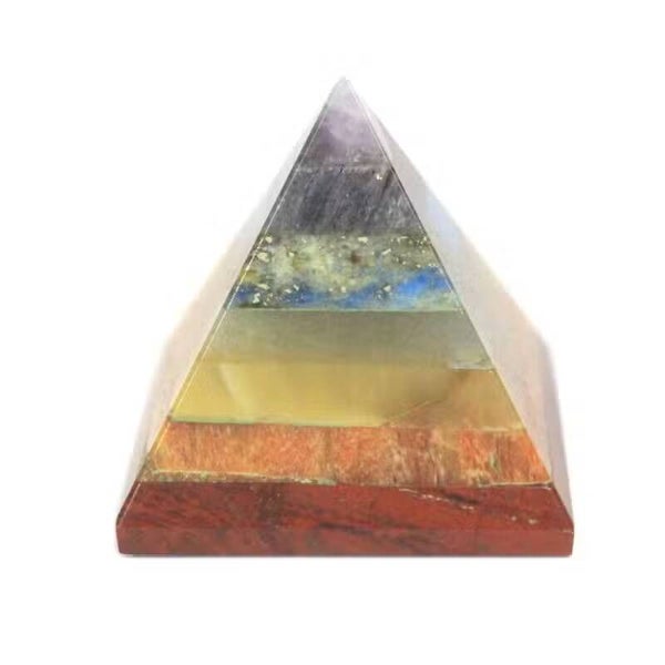 Chakra-Pyramide – sieben Edelsteine in harmonischer Verbindung