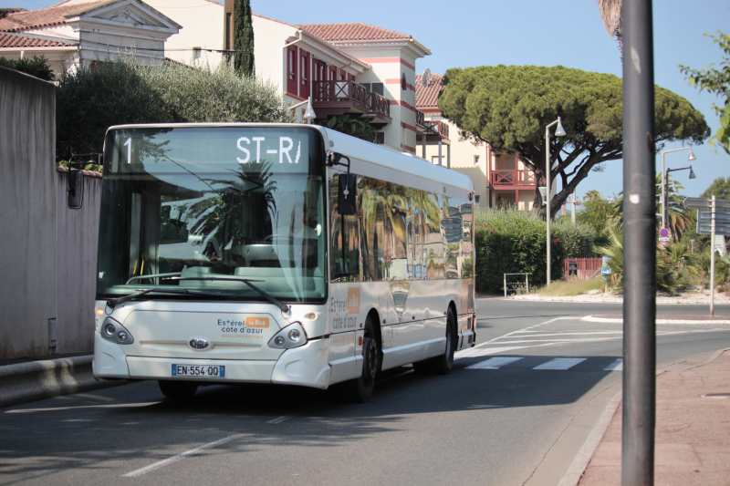 HeuliezBus GX137L n°12 - Estérel Cars  - Ligne 1 - ©Spayk