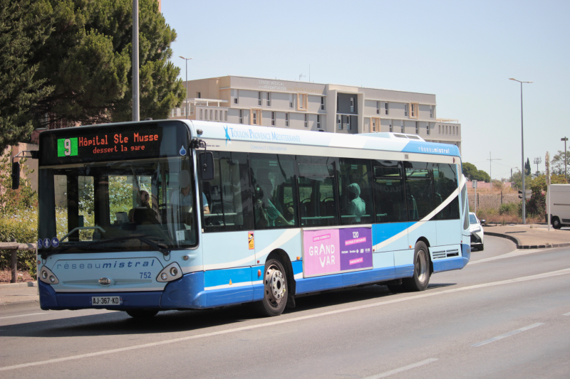 HeuliezBus GX327 - n°752 - RD TPM - Ligne 9 - ©Spayk