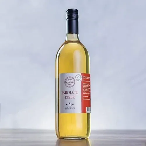 Jabolčni in vinski kis Kmetije Leskovar