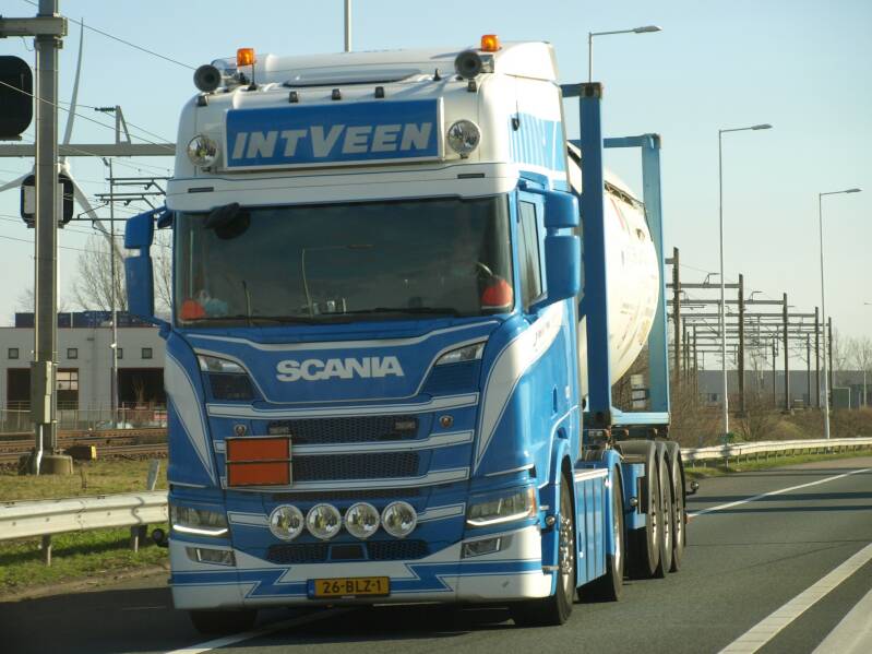 IntVeen