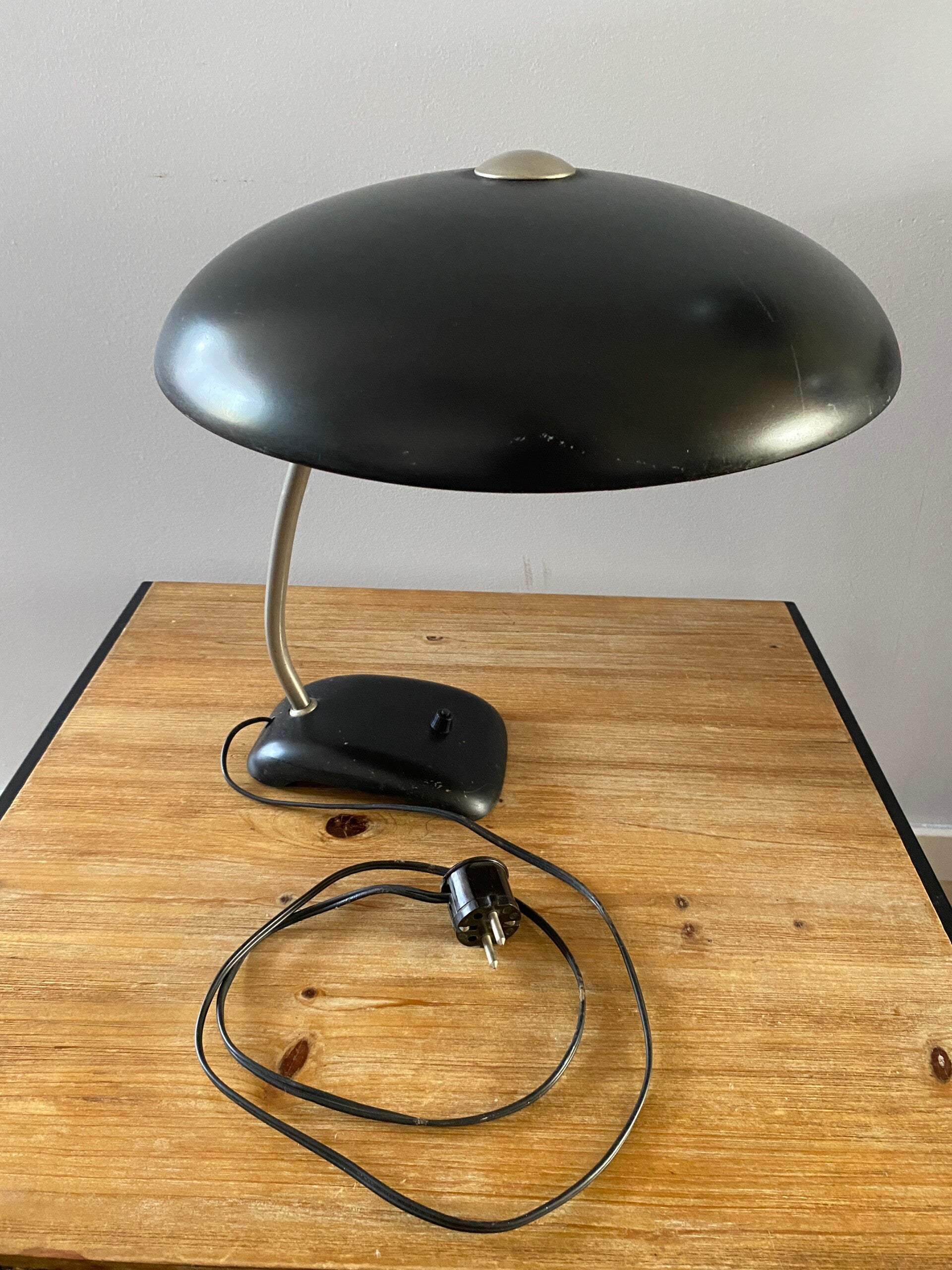 Bureaulamp in Bauhaus-stijl