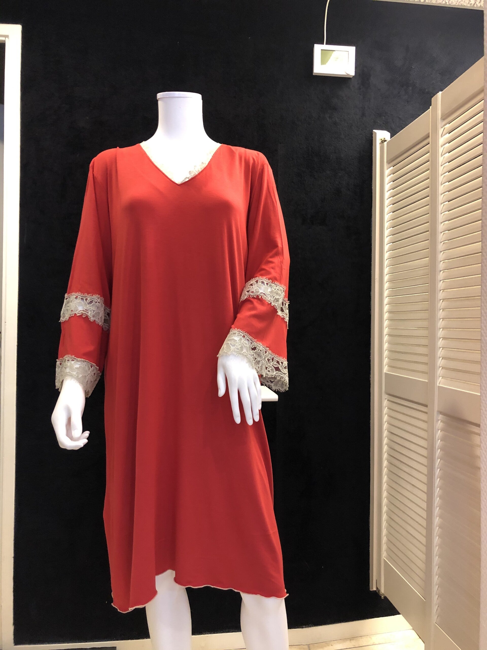 Nachtjurk Pluto Nachtjurk Rood met Kant