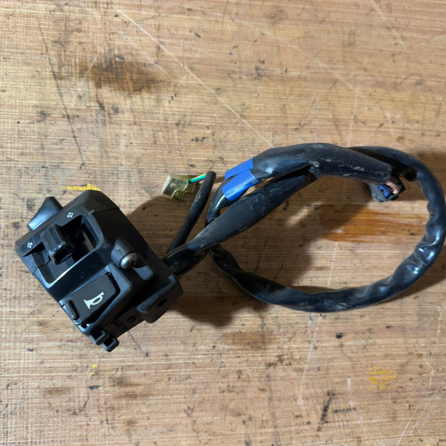 Kymco Yager Gt 125 LEA5 Blinker Hupe Lichthupe Turn Horn Schalter Armatur Teile Mopsfrikadelle