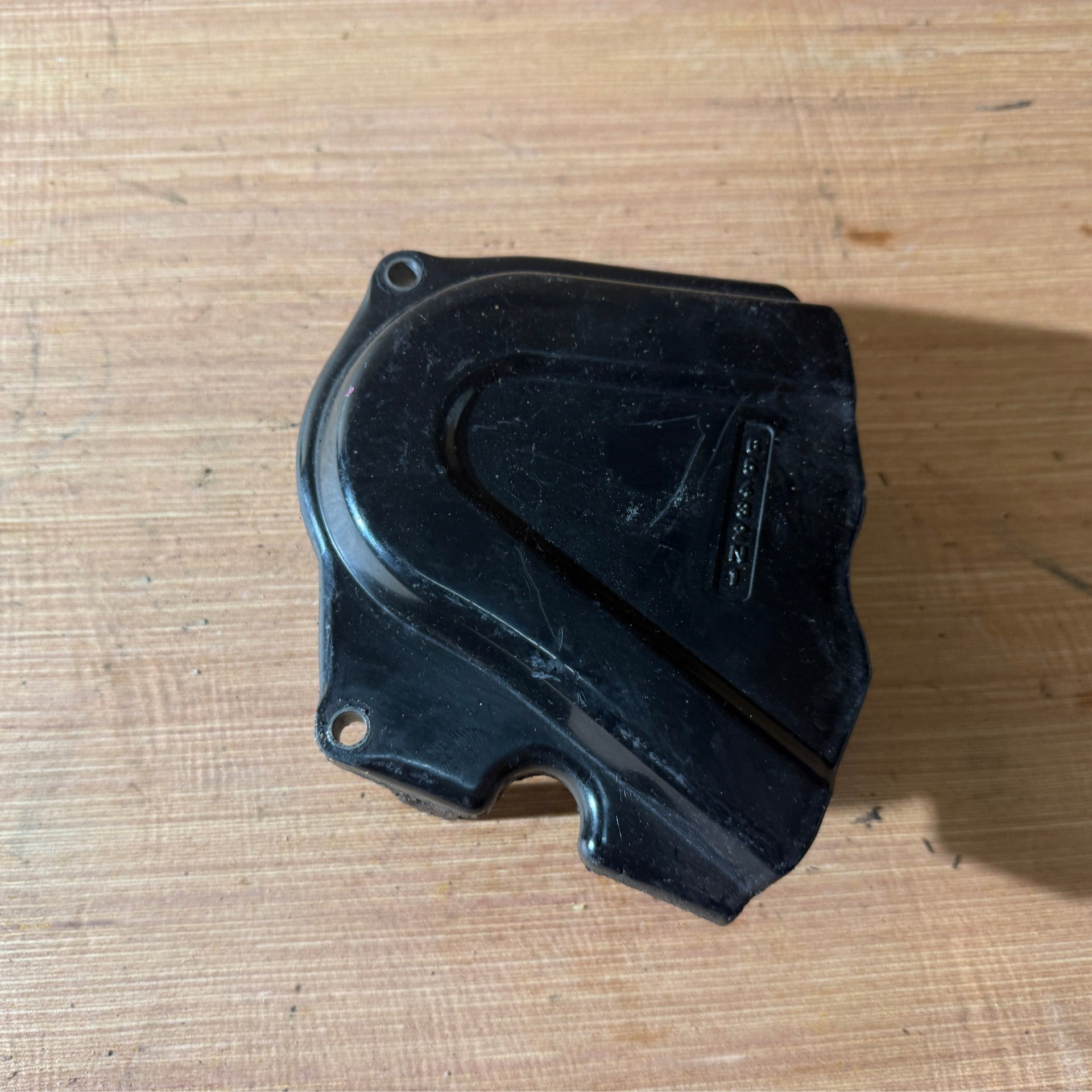 Honda NSR 125 JC 20 Ritzelabdeckung Kettenrad Ritzel Abdeckung Blende Engine Motor Cover Mopsfrikadelle