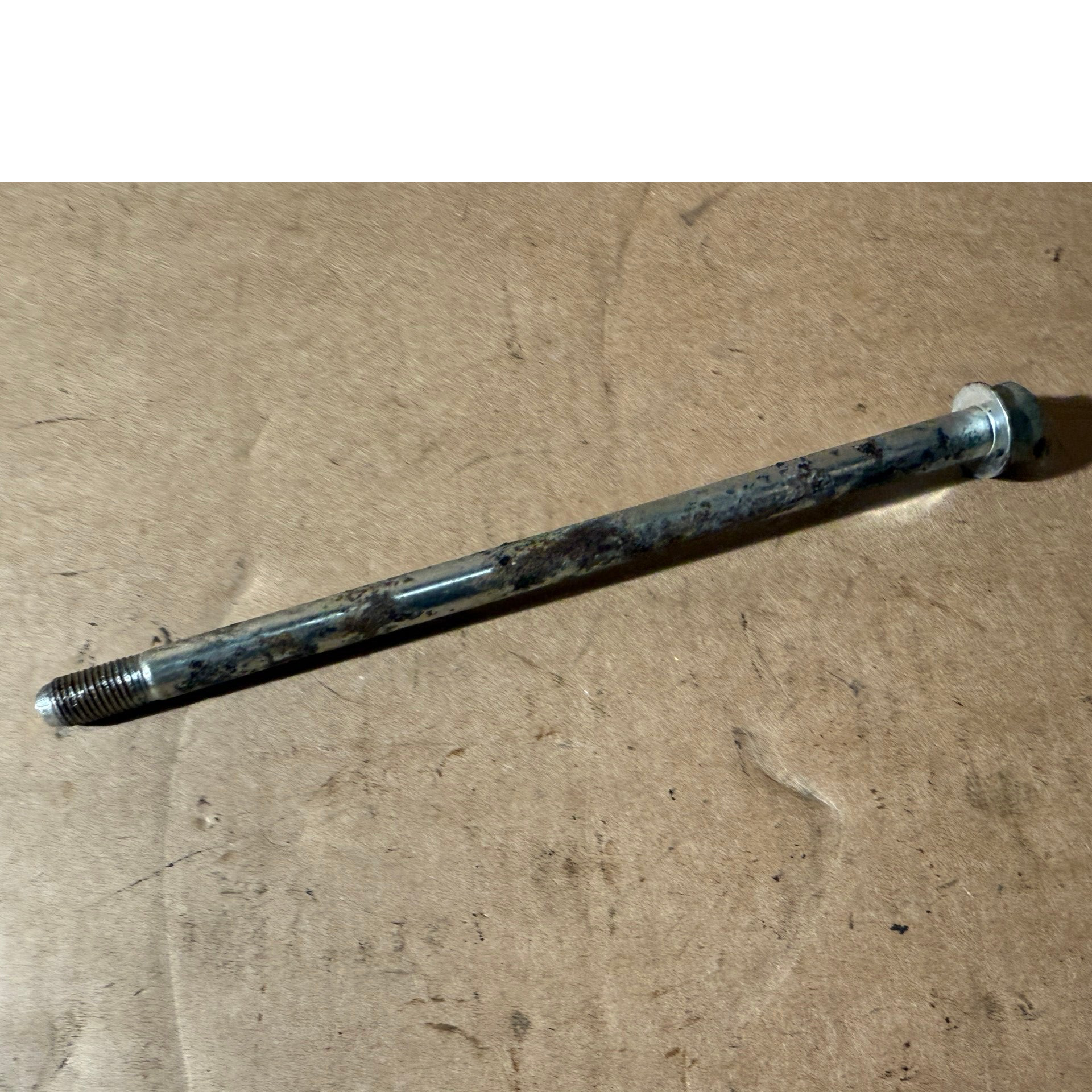 Adly RT Suzuki TR 50 Street Magic HerChee Achse Bolzen Steckachse Schraube Teile Schlachtfest Mopsfrikadelle