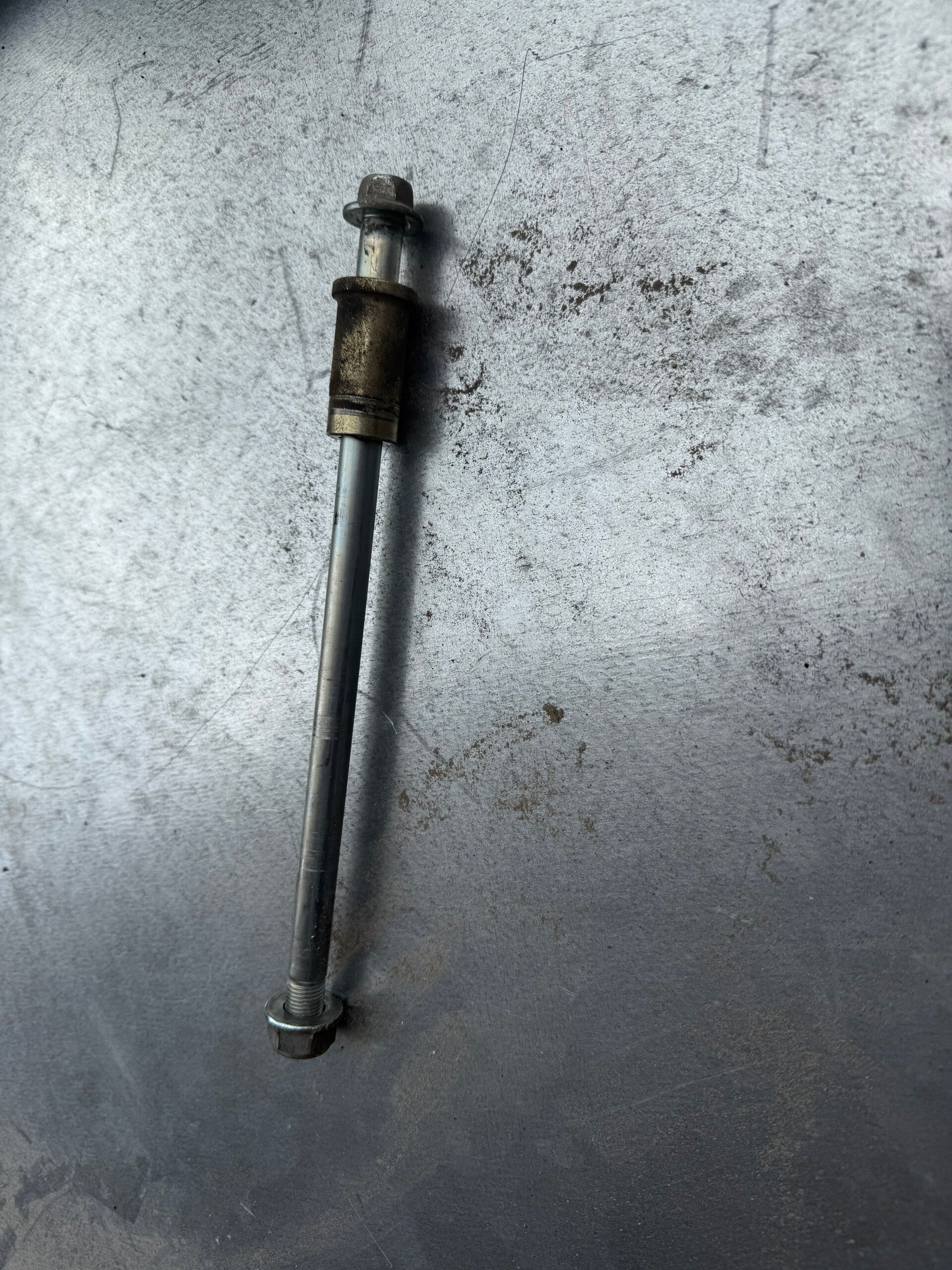 Honda SRX Shadow Achse Bolzen Steckachse Distanzstück Teile Mopsfrikadelle