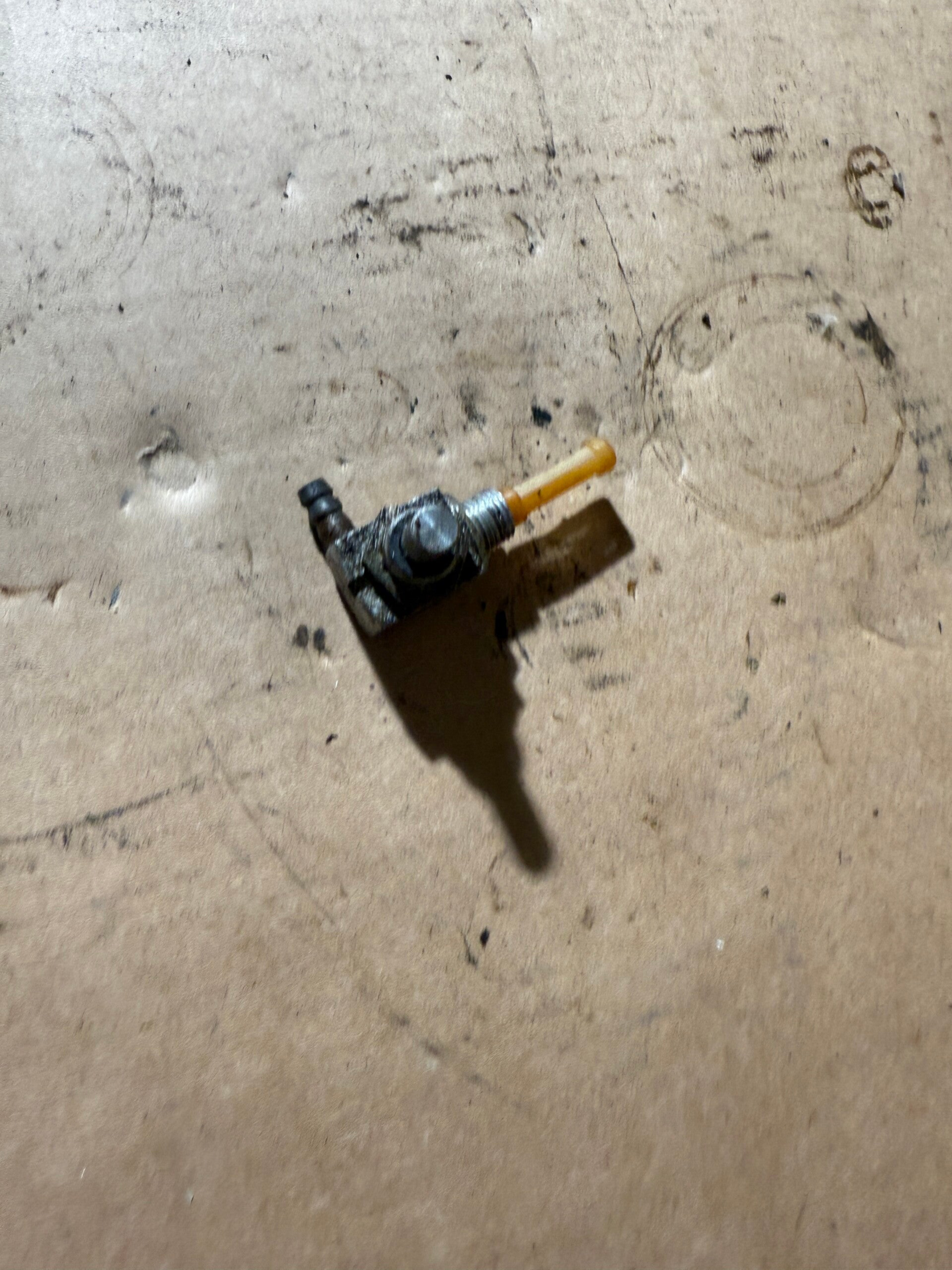 Italjet Pack 2 Benzinhahn Tank teile Fuel Tap Mopsfrikadelle Schlachtfest