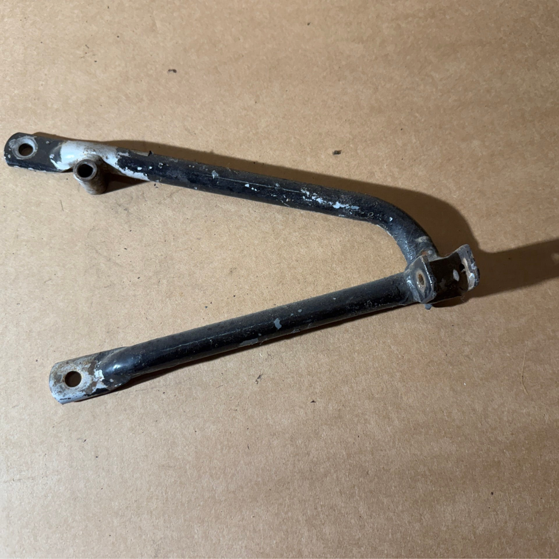 Suzuki RG 80 Gamma NC11A RG80  Fussrastenhalter Halter Halterrung Fußraste Hinten Teile Mopsfrikadelle