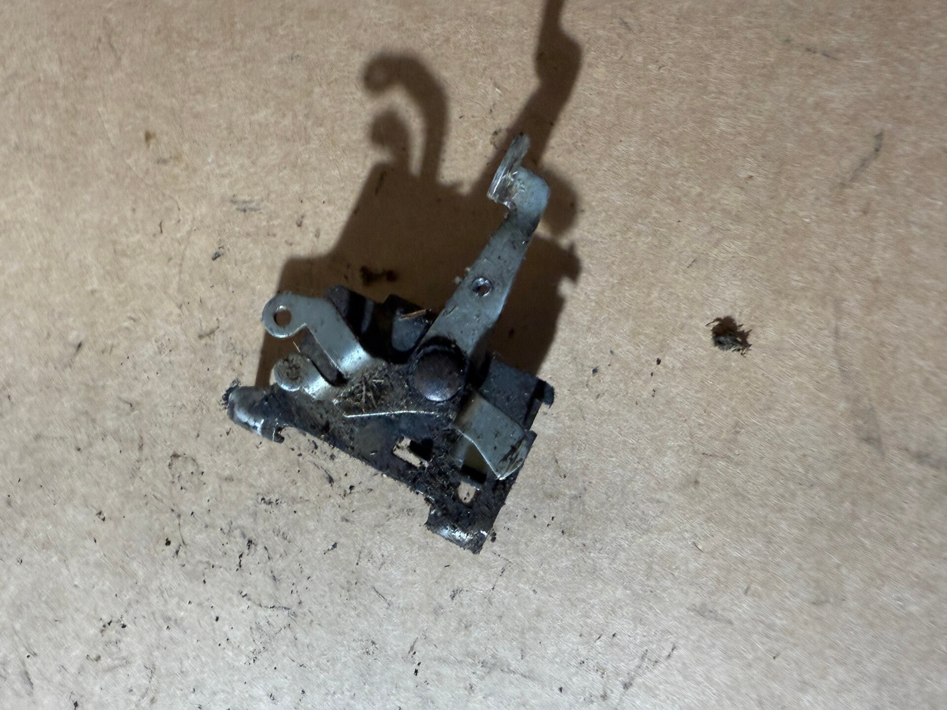 MTD Rotario 132922 Vergaser Platte Halter Rasenmäher Briggs&Stratton Teile Mopsfrikadelle