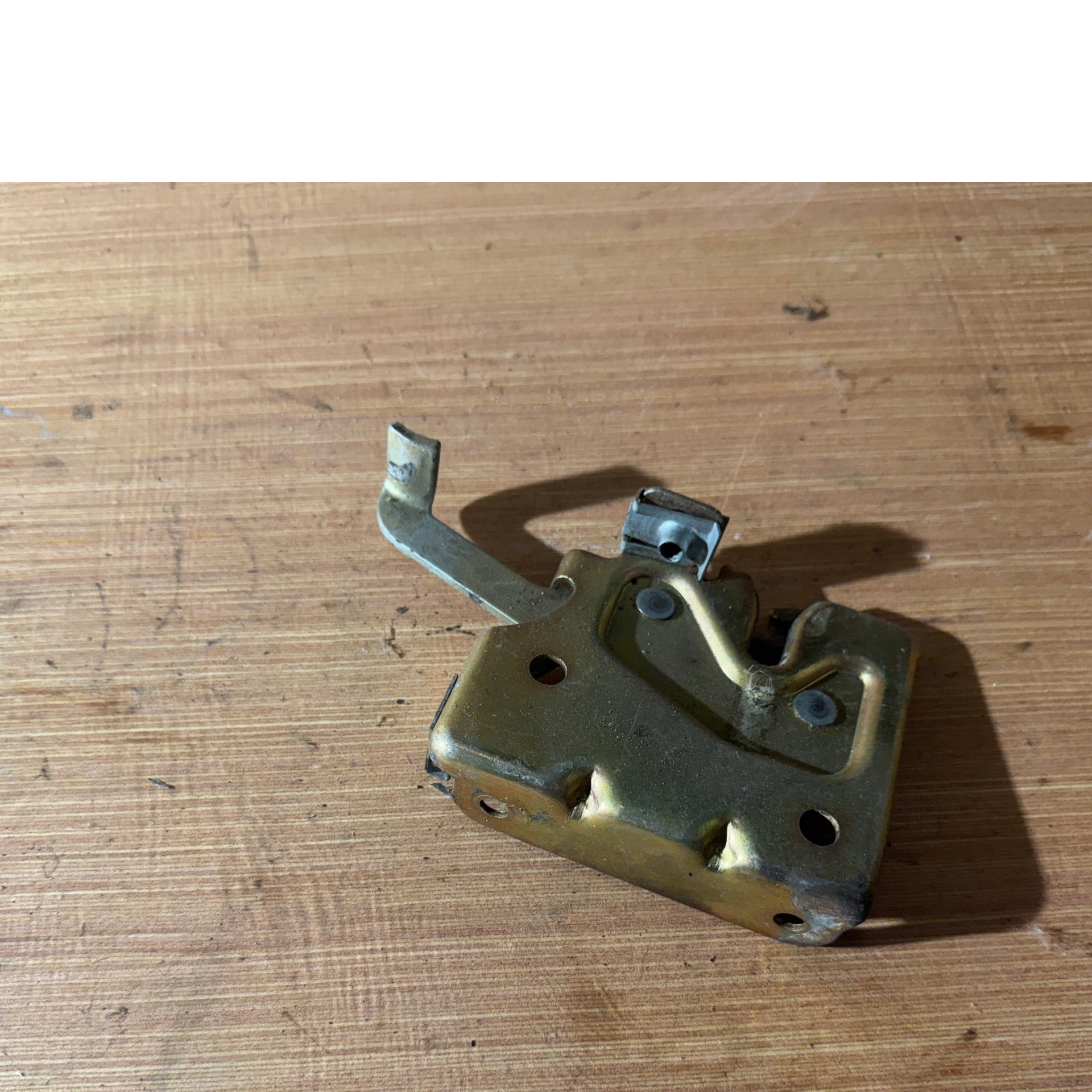 Piaggio NRG 1995 Seat Sitz Sitzbank Verschluss Verriegelung Teile Schlachtfest Mopsfrikadelle Sitzbankverriegelung