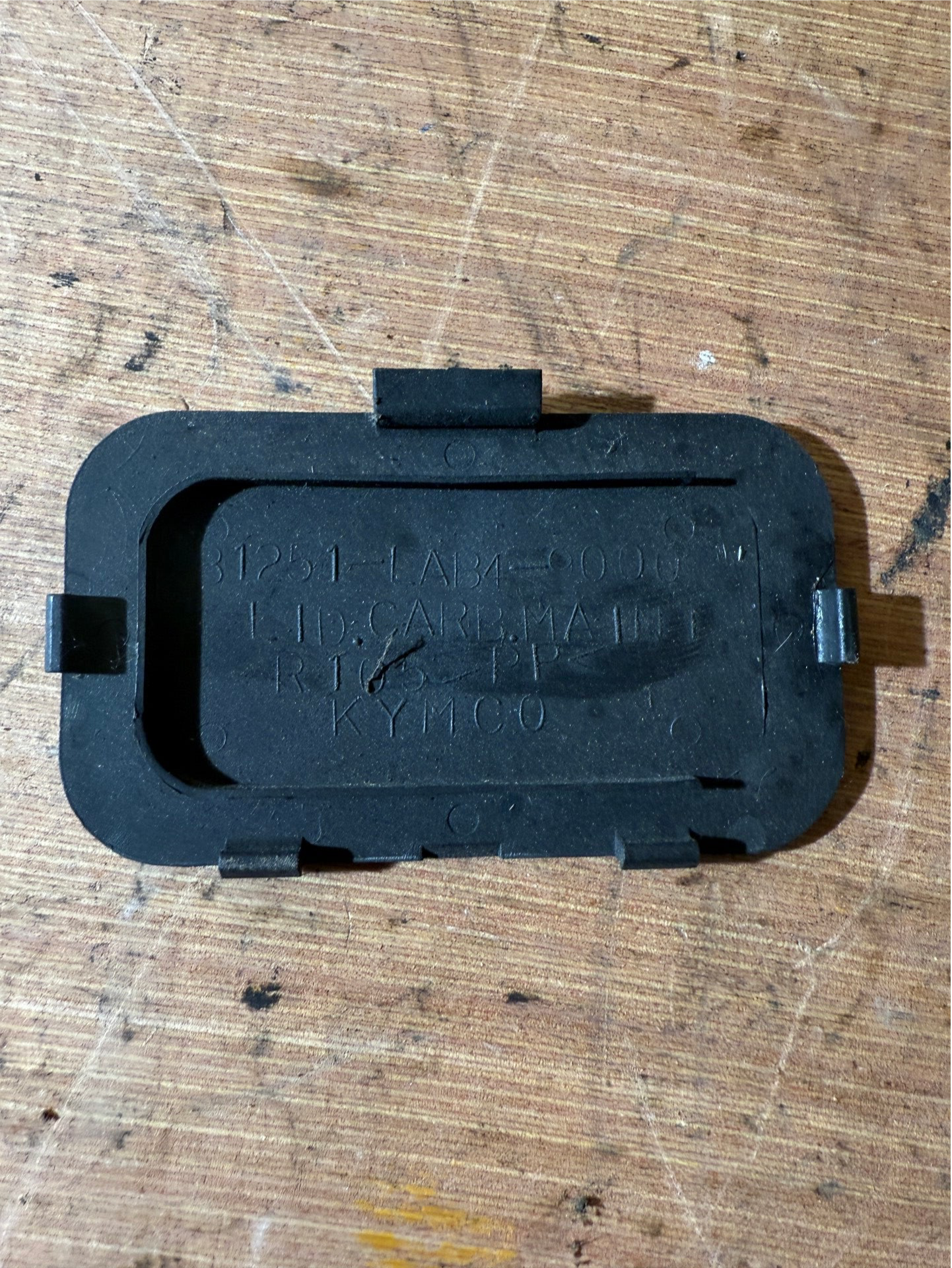 Kymco Yager GT 125 LEA5 Verkleidung Blende Abdeckung Deckel Cover Teile Mopsfrikadelle