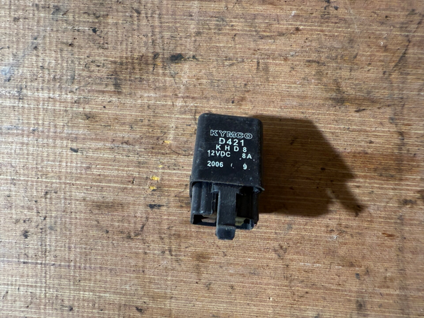 Kymco Yager GT 125 LEA5 Steuerteil Regler Blinkgeber ? Sicherung Relais Mopsfrikadelle Teile