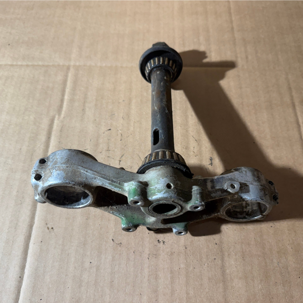 Suzuki DR 350 SK42B Steuerkopf Gabeljoch Gabelbrille Gabelbrücke Schlachtfest Mopsfrikadelle