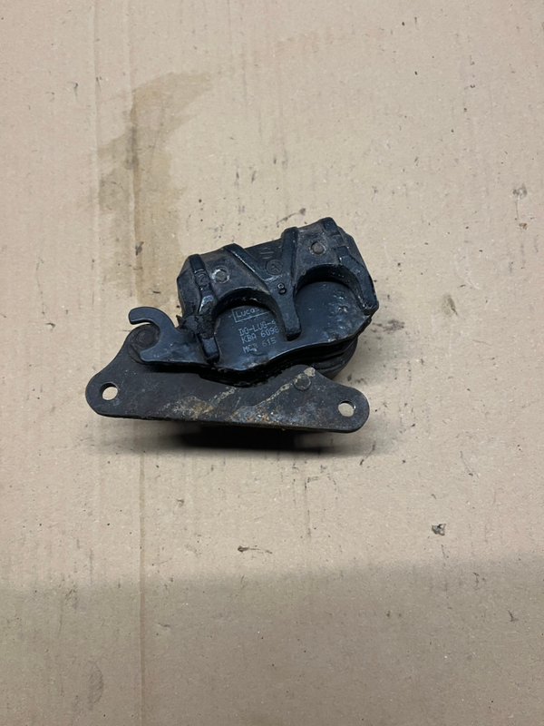 Honda NSR 50 Bremse Brake Bremssattel Bremszange Kolben Teile Schlachtfest Mopsfrikadelle