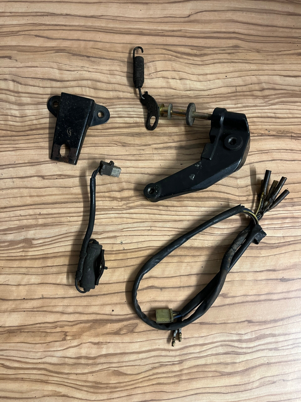 Yamaha XS 400 2A2 Konvolut Kleinteile Halter Regler Kabelbaum Set Teile Mopsfrikadelle