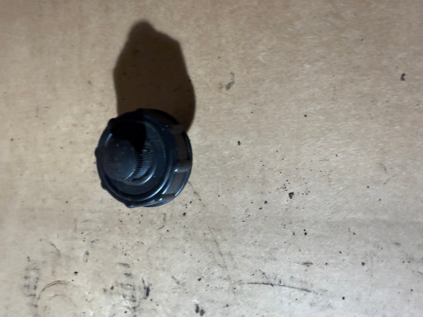 Italjet Pack 2 Tank Tankdeckel Tankverschluss Deckel Benzintank Teile Schlachtfest Mopsfrikadelle