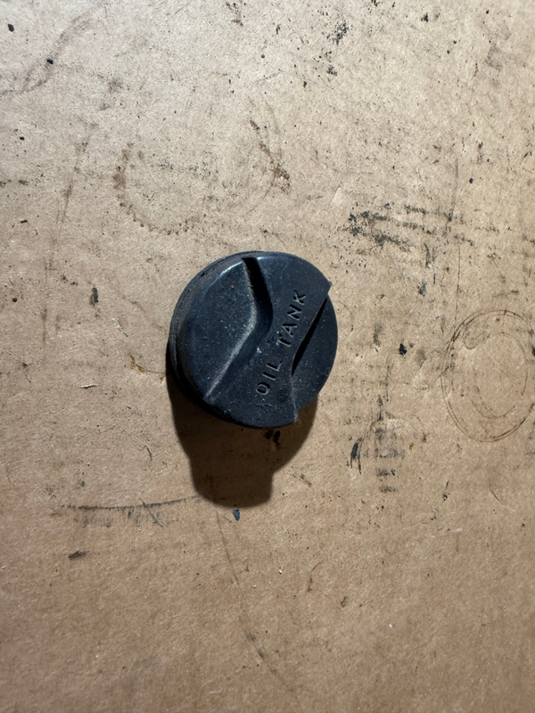 Aprilia Tuareg 50 Rally Deckel Verschluss Cap Öltank Tankdeckel Öldeckel Teile Mopsfrikadelle