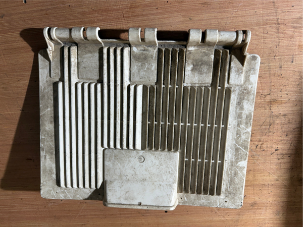 Yamaha YLM 446 P Korb Blende Grasfangkorb Fangkorb Klappe Cover Abdeckung Mopsfrikadelle