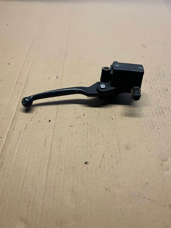 Honda NSR 50 Bremsgrif Bremshebel Bremse Brake Bremspumpe Hauptbremszylinder  Schlachtfest Mopsfrikadelle Verkleidung