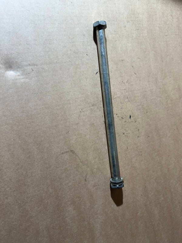 MUZ SM MZ SX RT 125 Bolzen Schraube Steckachse Achse Schwinge Schwingenbolzen Teile Mopsfrikadelle