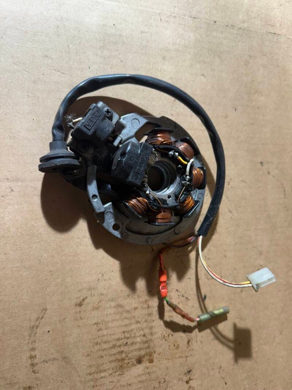 Aprilia Gulliver 3KJ-01 Zündung Grundplatte Lichtmaschine Mopsfrikadelle Teile Zündplatte