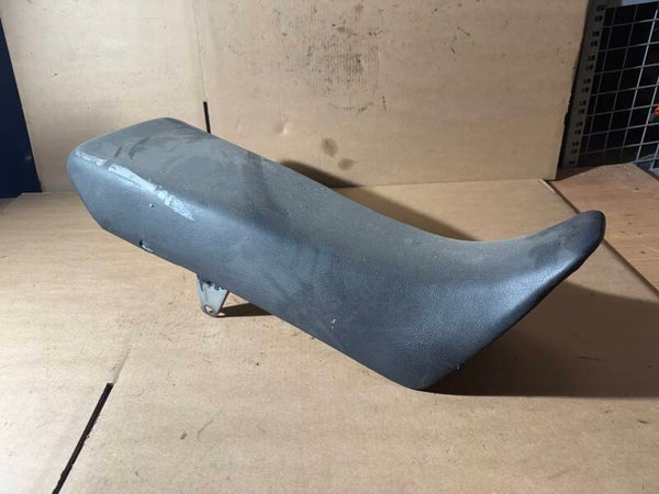 Yamaha DT 125 R 3BN Sattel Sitz Seat Sitzbank Teile Mospfrikadelle Schlachtfest