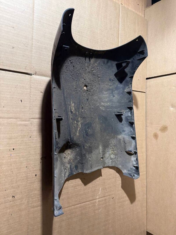 Malaguti Centro SL 36T Verkleidung Cover Blende Unterboden Unterbodenverkleidung Teile Mopsfrikadelle