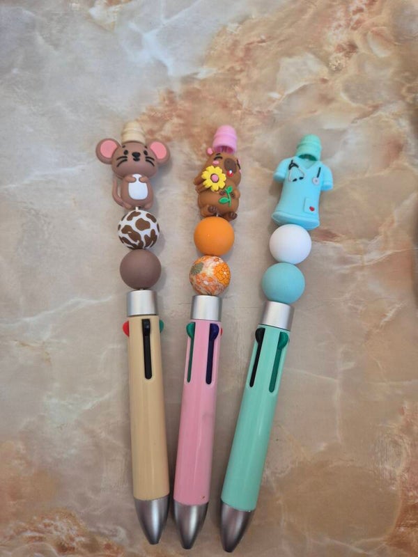 Mehrfarben Kugelschreiber