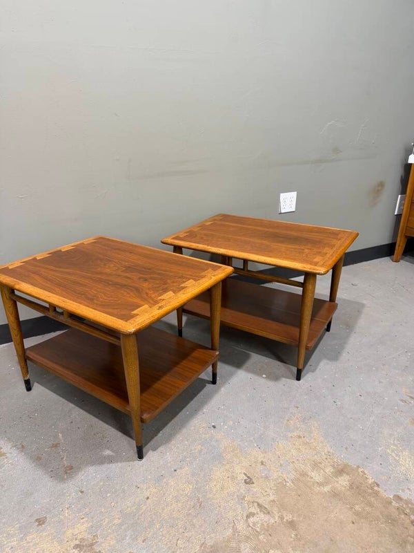 Lane acclaim end table pair