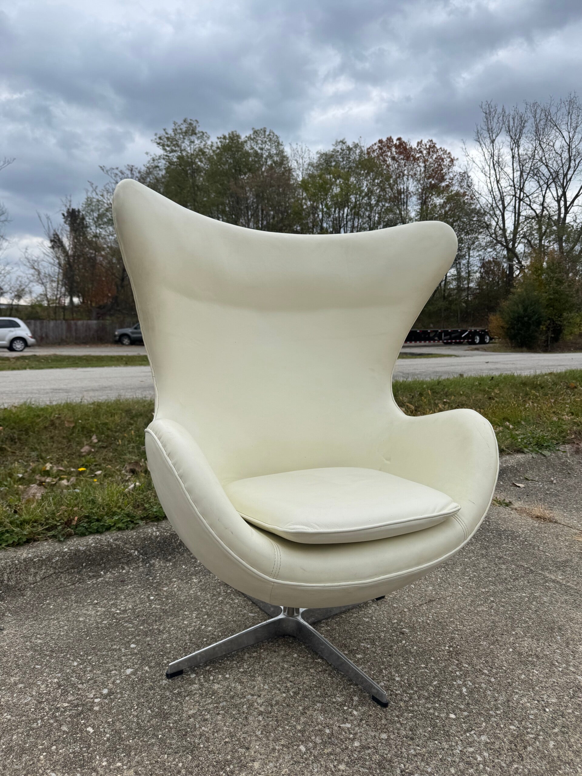 Mcm Cream Egg Chair