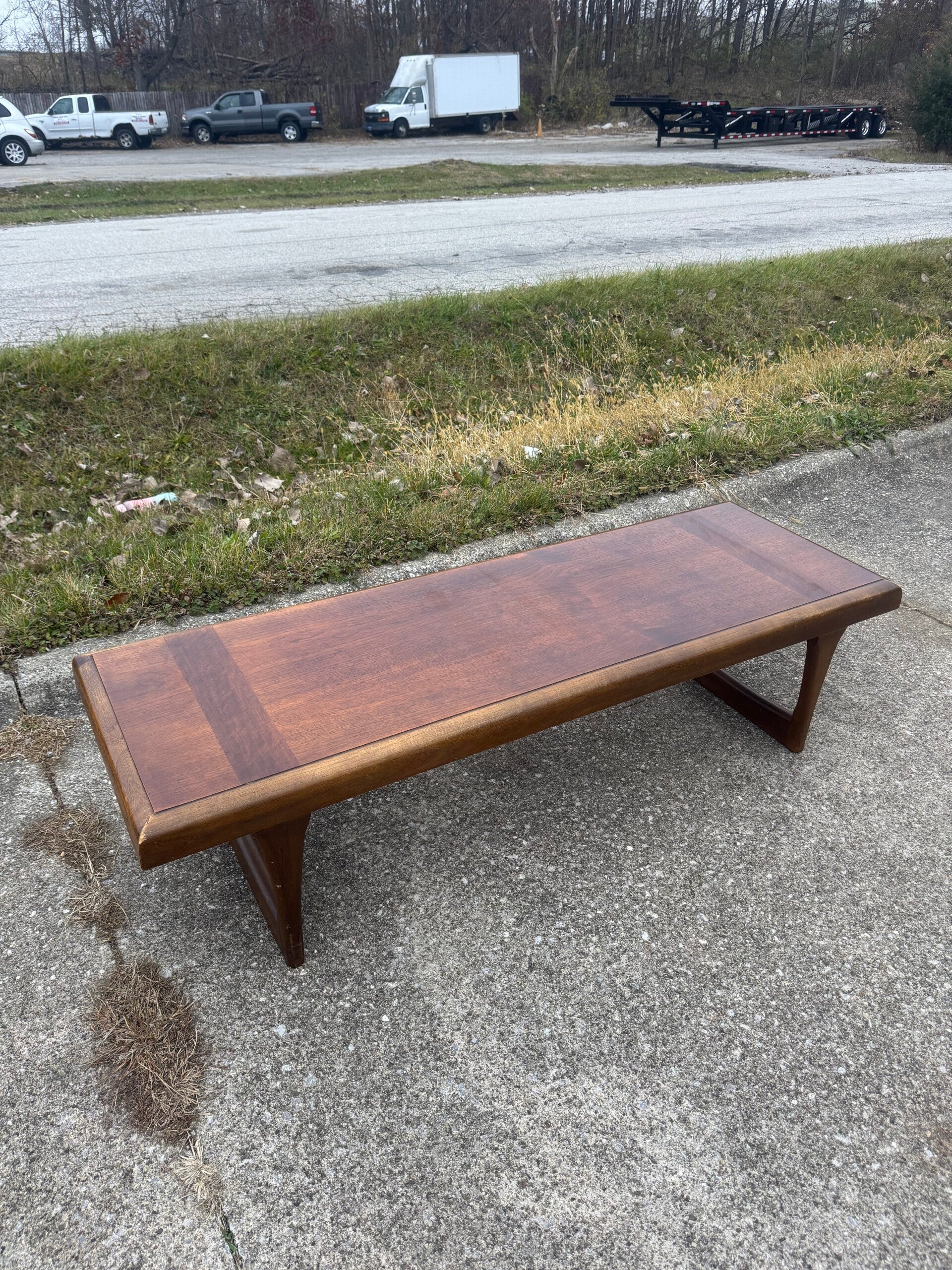 Lane Mid-Century Modern Coffee Table with a Sculpted Base