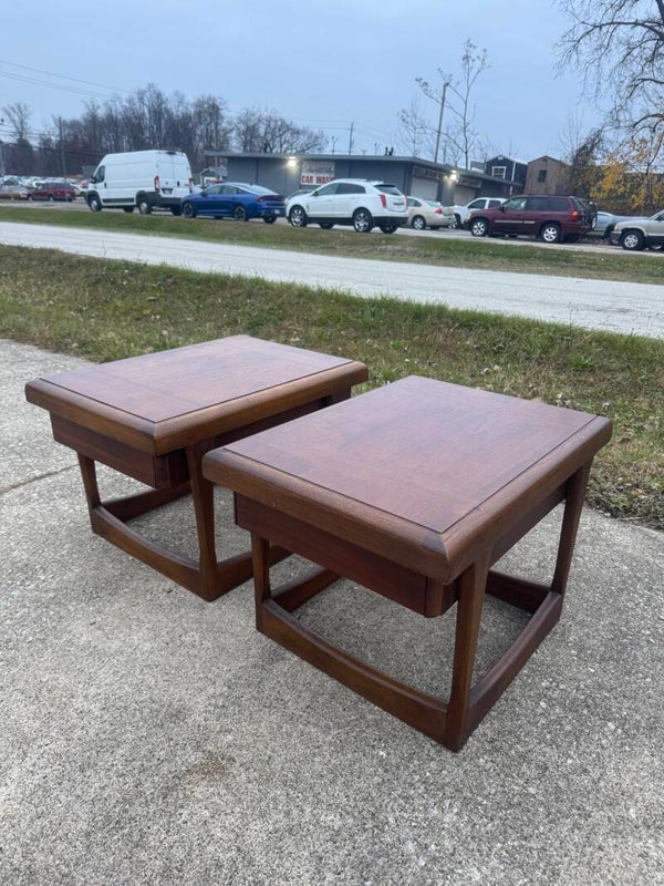 Mcm Lane End Table Pair