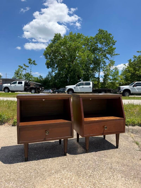 Mcm Nightstand Pair with Drawer
