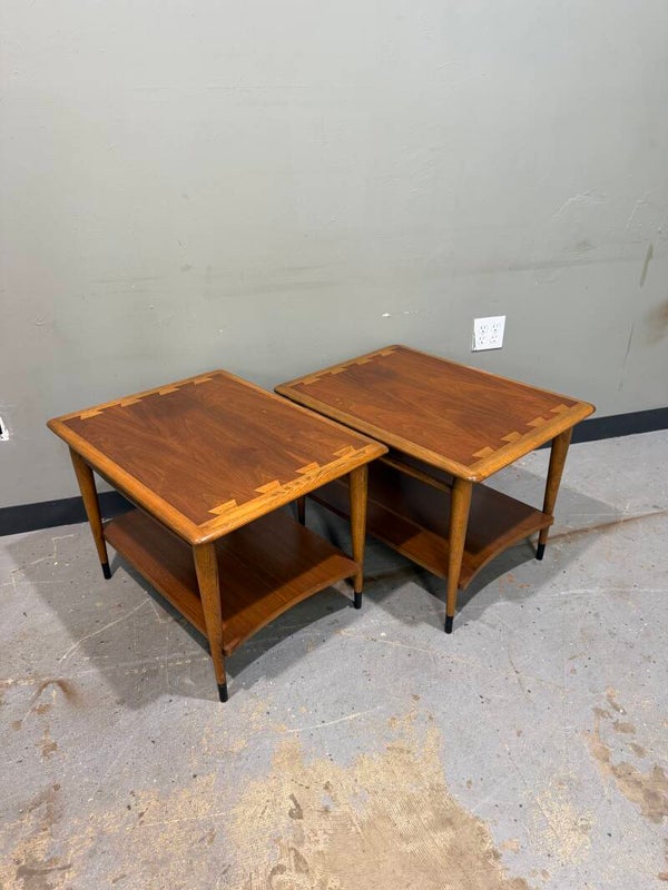 Mcm lane acclaim end table pair