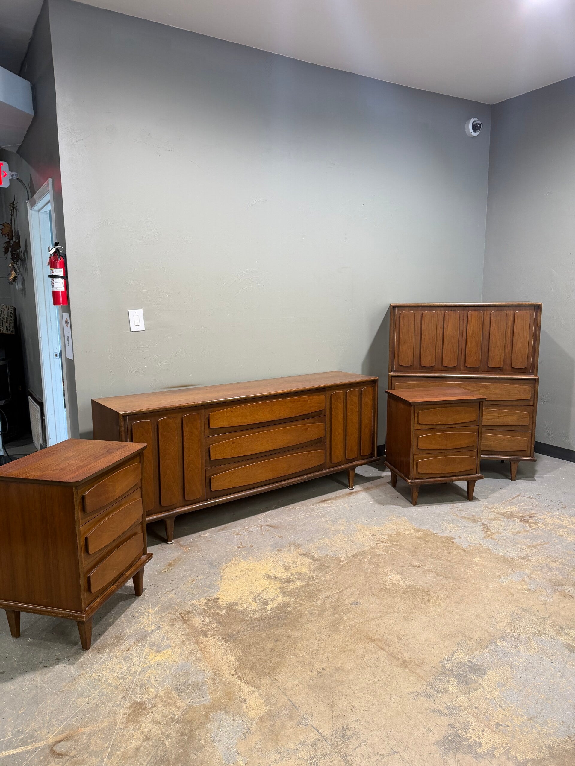 Mcm walnut American of Martinsville Bedroom Set