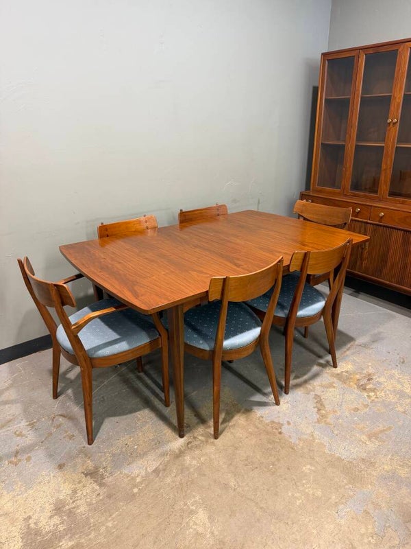 Mcm Drexel declaration dining set with 6 chairs