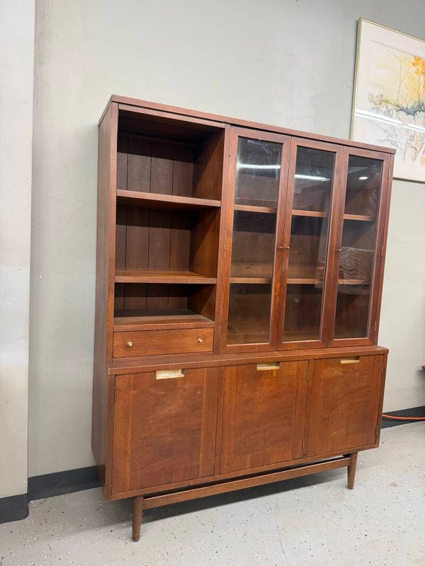 Mcm American of martinsville hutch